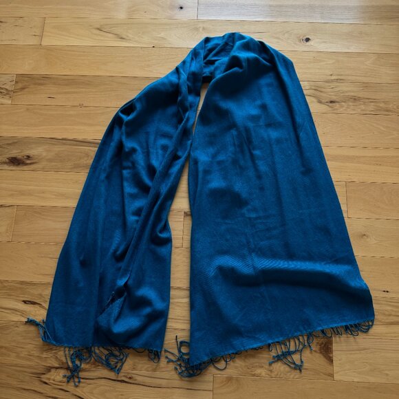Silk & Cashmere Wool Turquoise Blue Soft Scarf Tassles St.Michael Vintage - Picture 2 of 4